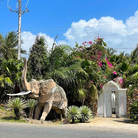 Tembo Village Watamu Exteriér fotografie